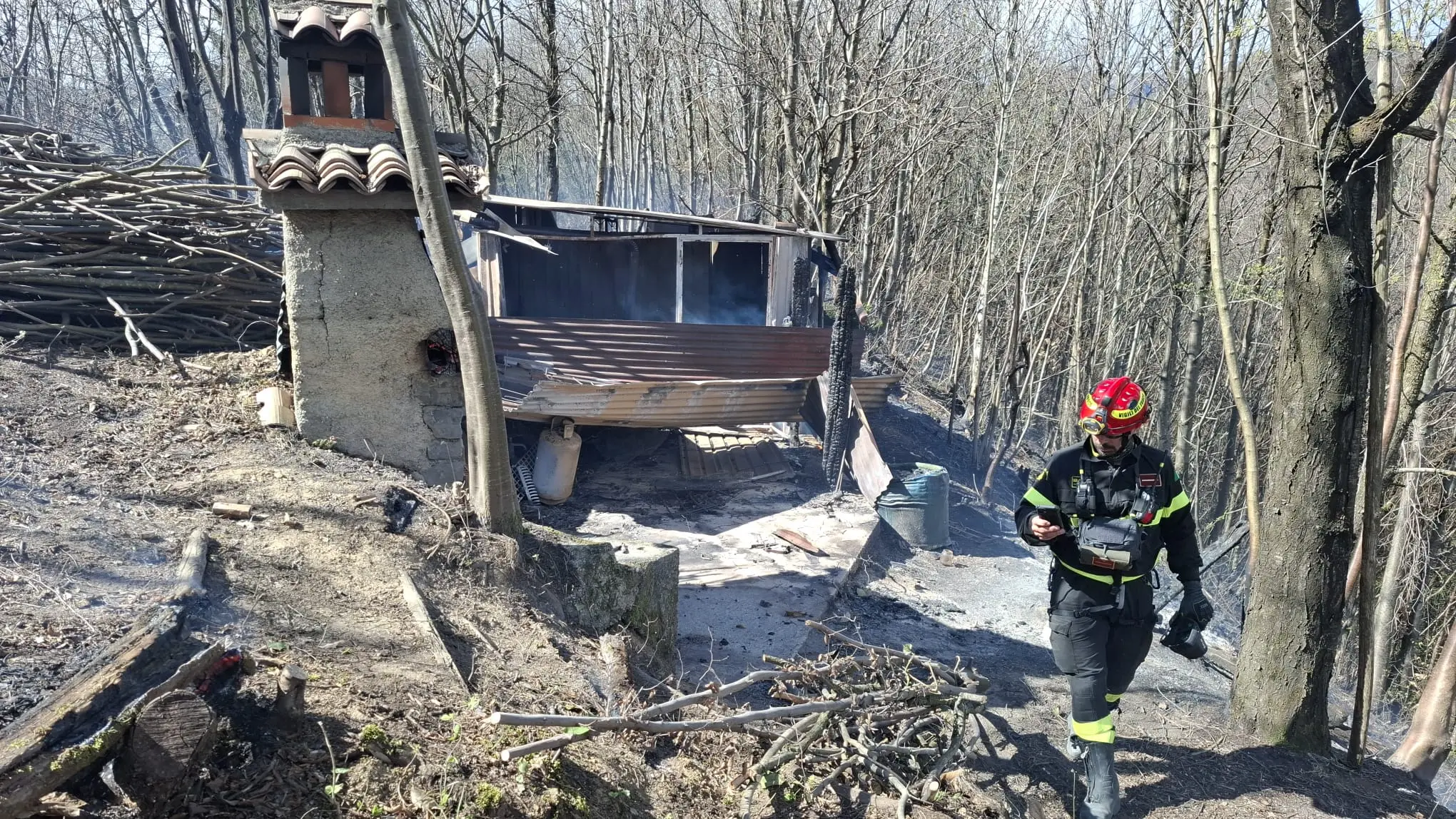 Valsabbia, l'incendio tra Bione e Preseglie