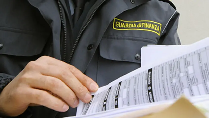 Guardia di Finanza al lavoro - Foto Ansa © www.giornaledibrescia.it