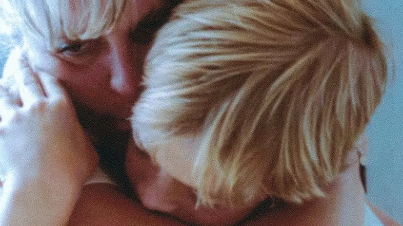 La copertina dell'ultimo album di Blanco