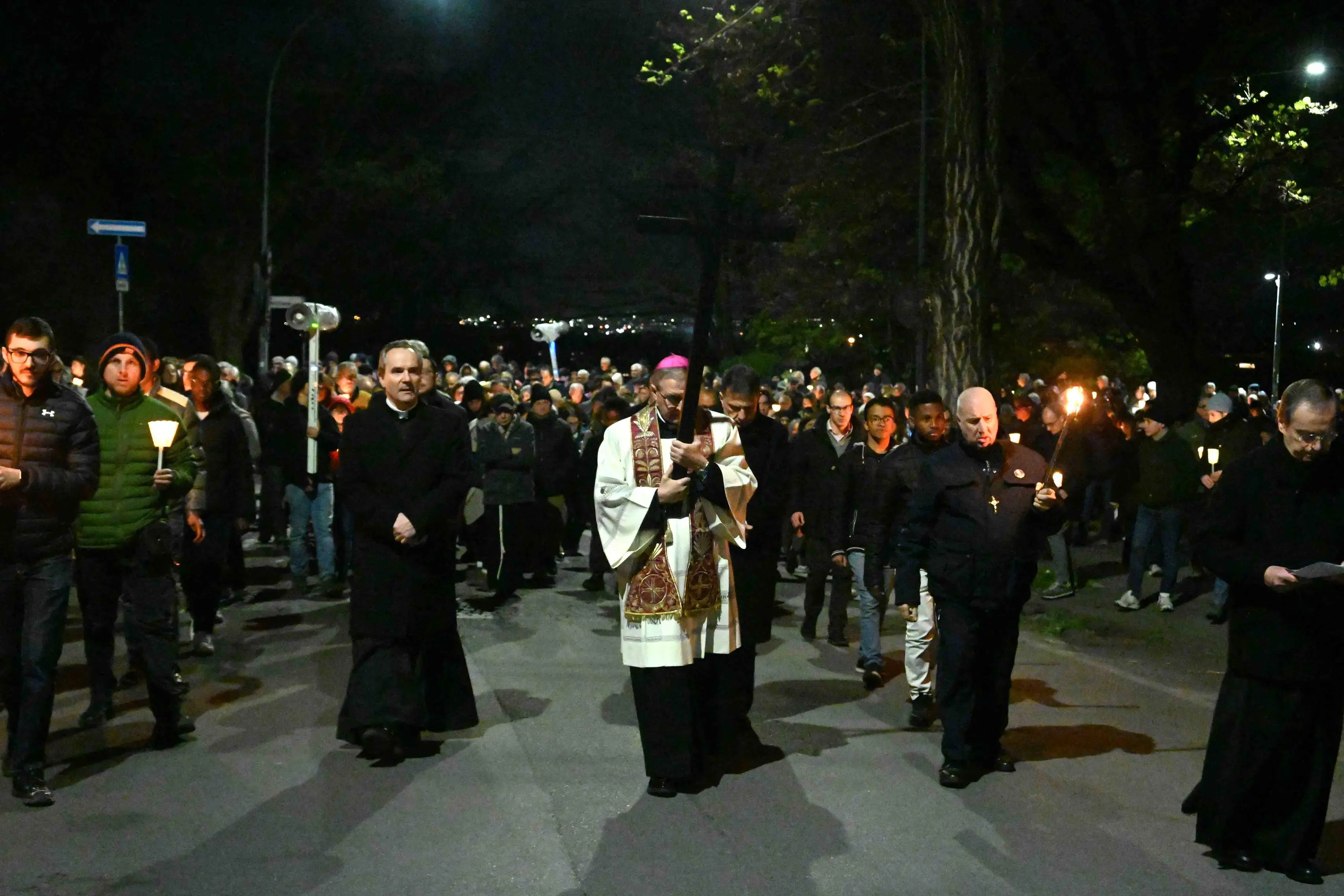 La Via crucis per le strade di Brescia