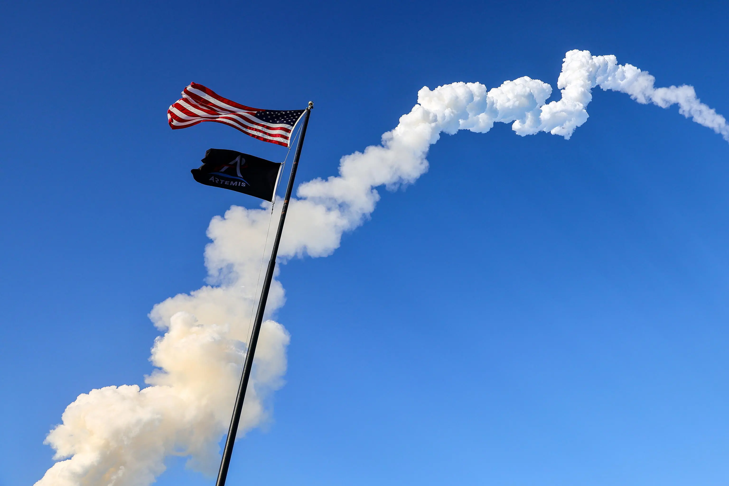 Il lancio del razzo Space Launch System della missione Artemis II