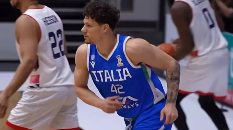 Veronesi con la maglia azzurra contro la Gran Bretagna