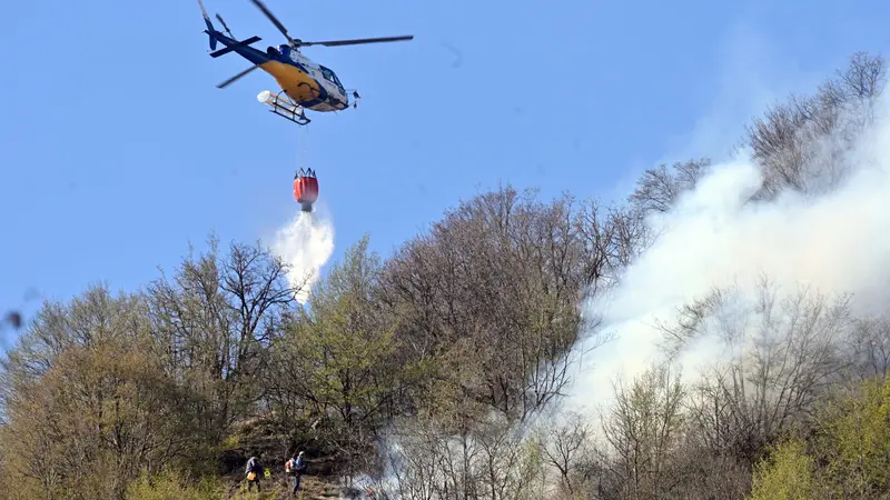 LUMEZZANE INCENDIO BOSCHIVO  REDAZIONE PROVINCIA 03-04-2026 GABRIELE STRADA NEW EDEN GROUP 