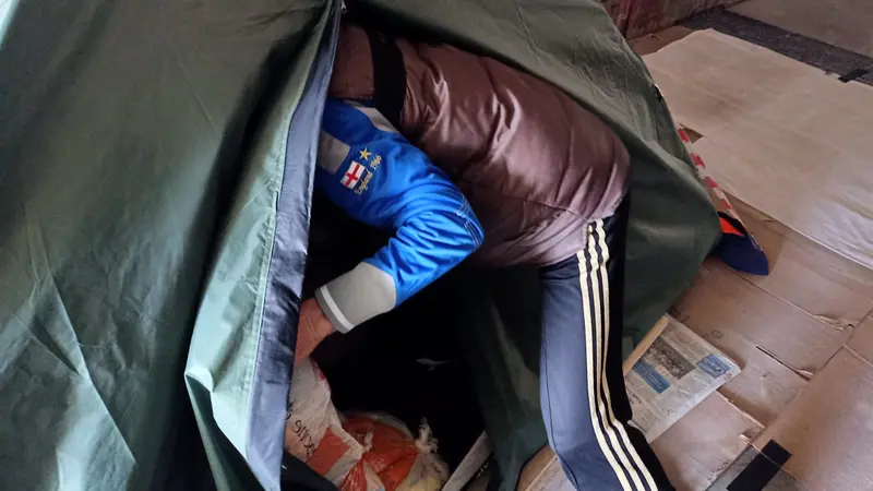 La tenda dove vive Michele