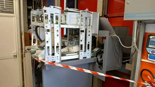 Colpo al bancomat di Ghedi in via Colombo