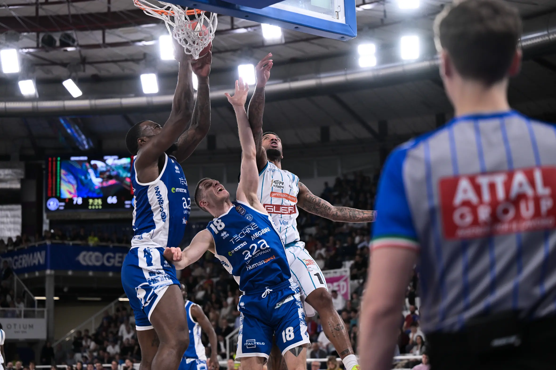 Serie A: le immagini di Germani-Napoli