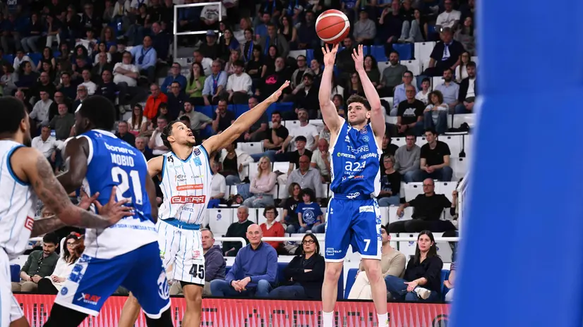 Santinon al tiro - Foto New Reporter Checchi © www.giornaledibrescia.it