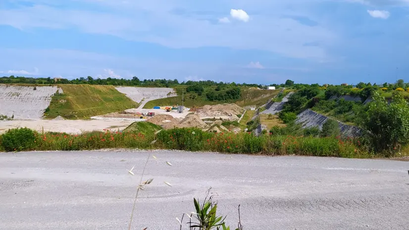A Vighizzolo, l’ex cava su cui l’azienda ha presentato un progetto - © www.giornaledibrescia.it
