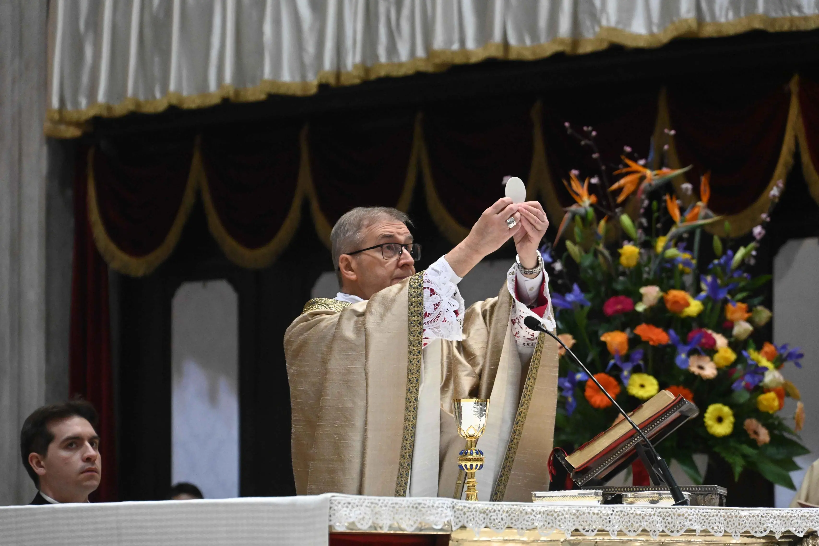 In Duomo il pontificale di Pasqua presieduto da monsignor Tremolada