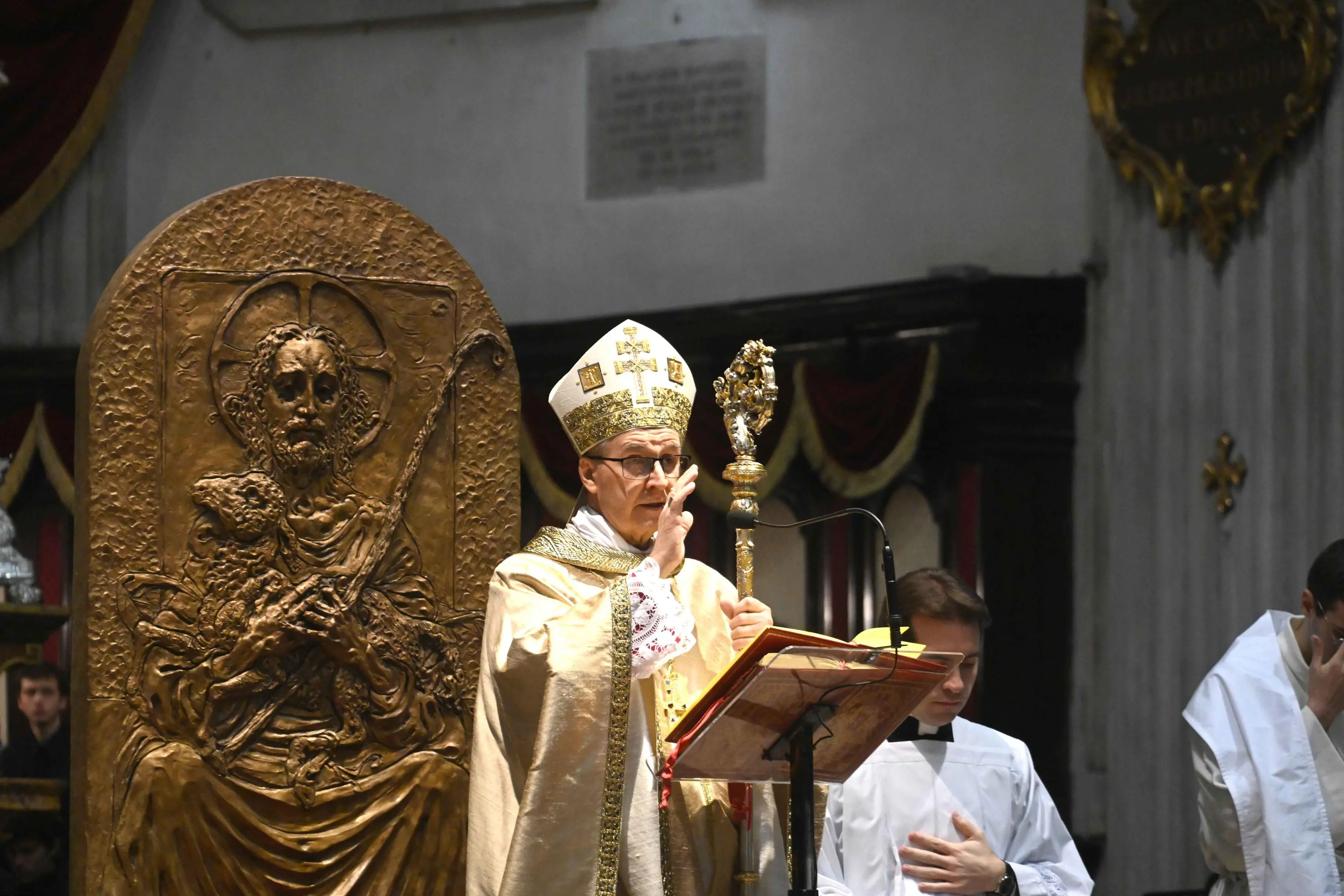 In Duomo il pontificale di Pasqua presieduto da monsignor Tremolada