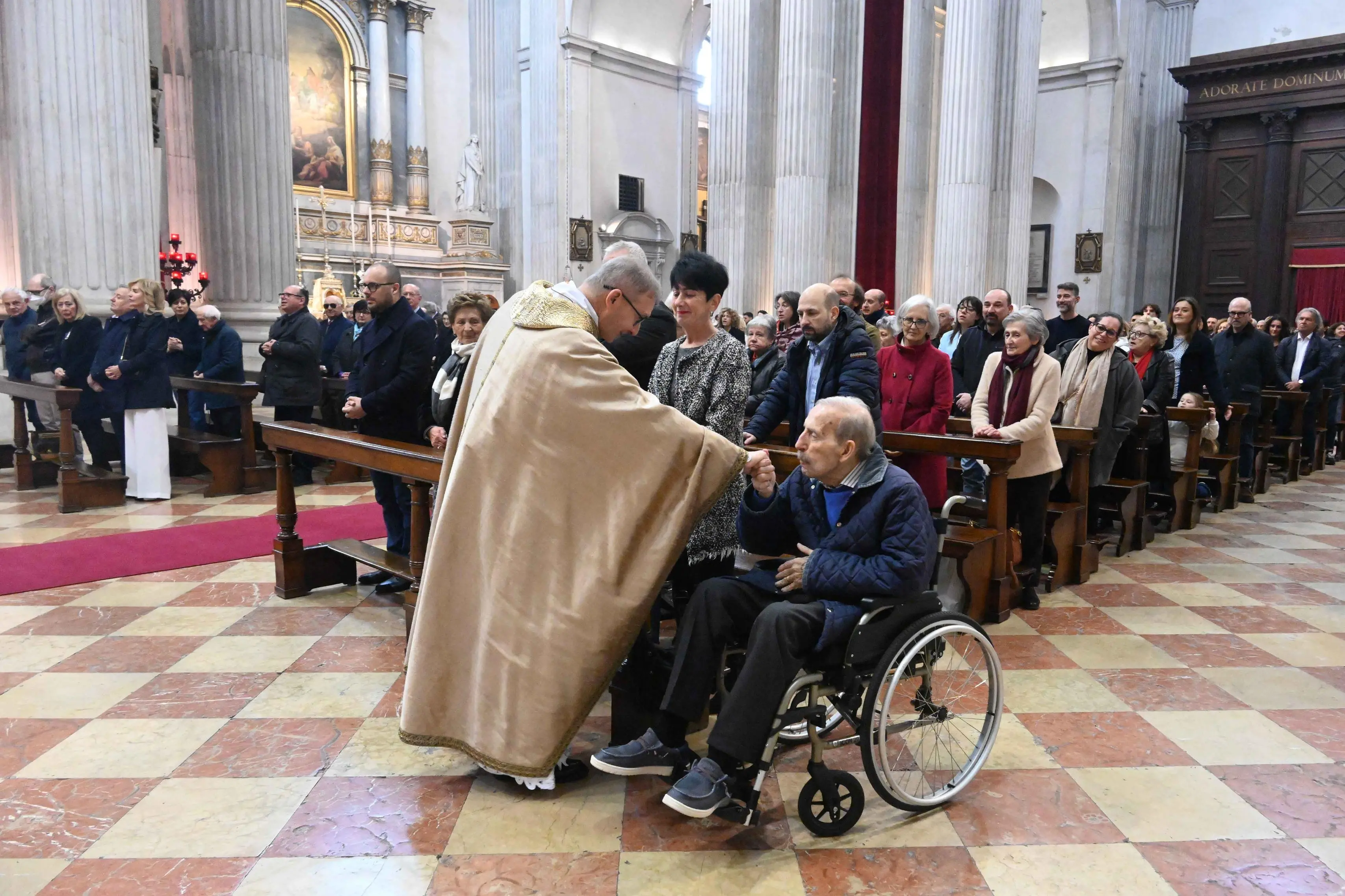 In Duomo il pontificale di Pasqua presieduto da monsignor Tremolada