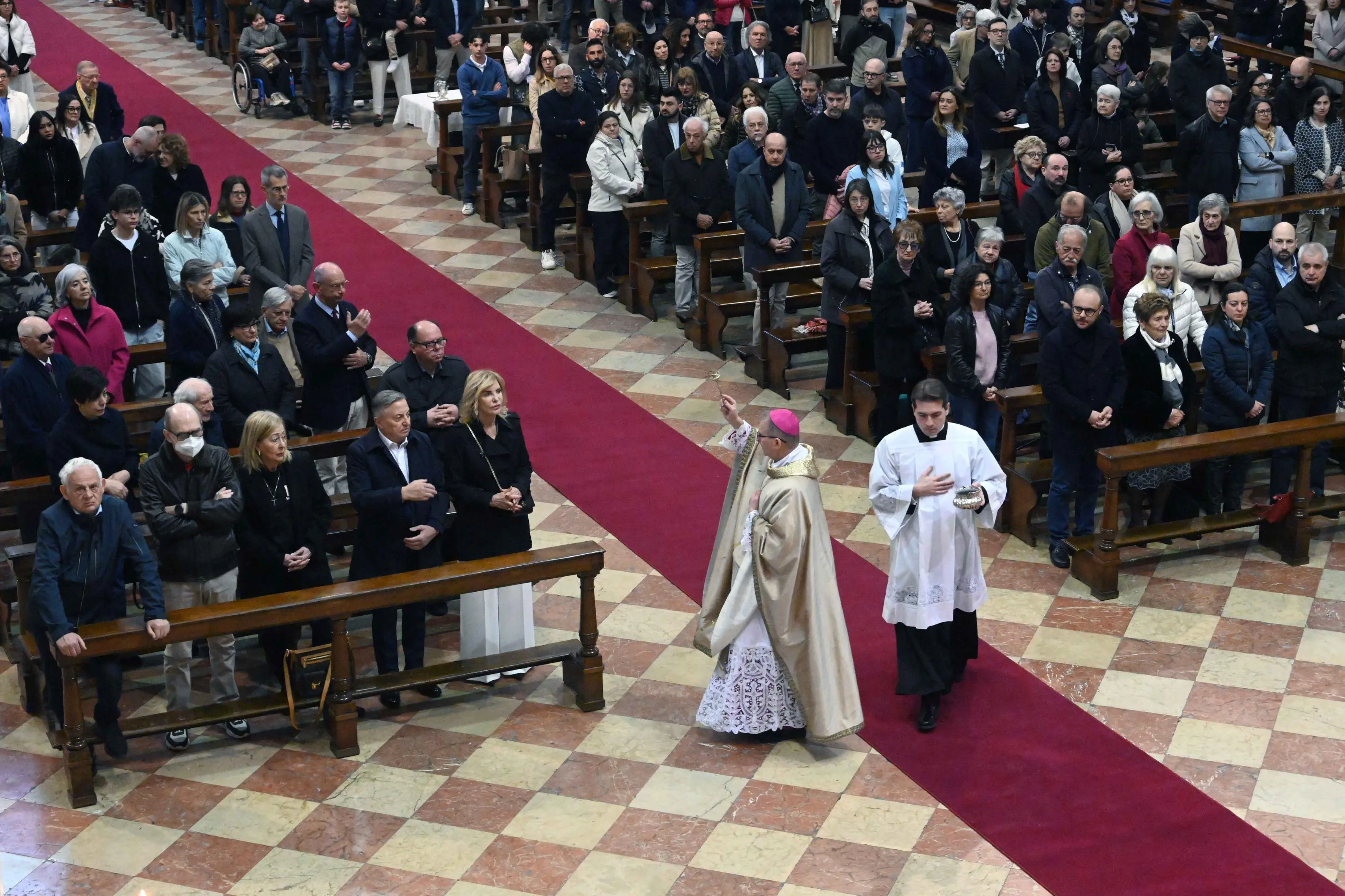 In Duomo il pontificale di Pasqua presieduto da monsignor Tremolada