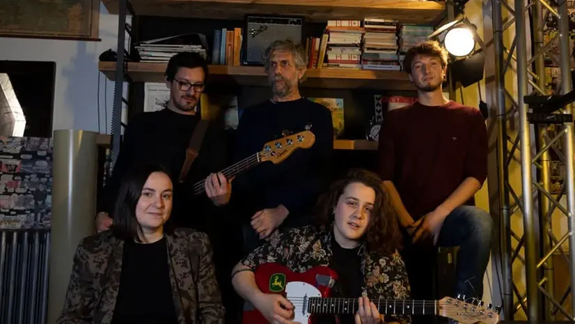 La band: il nome «Onder» è un omaggio al giornalista televisivo - © www.giornaledibrescia.it