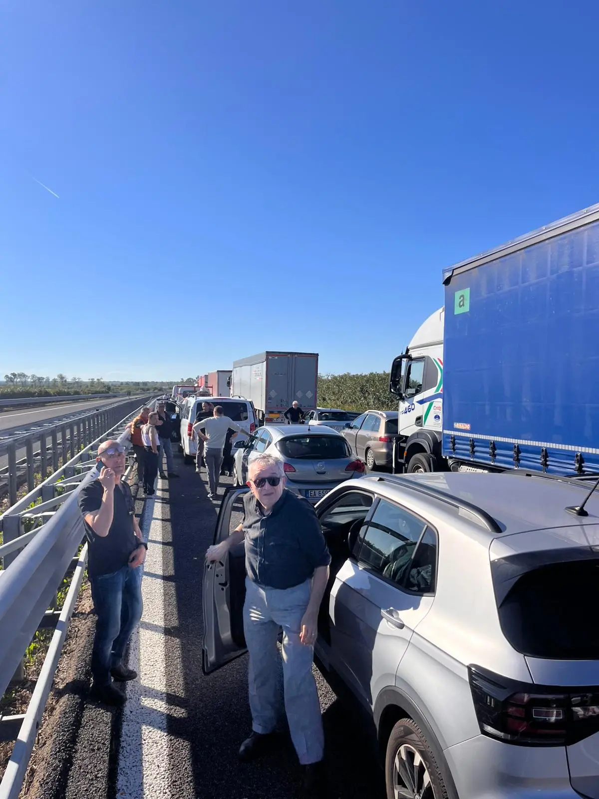 Automobilisti bloccati in A14: tra loro la famiglia Rosi
