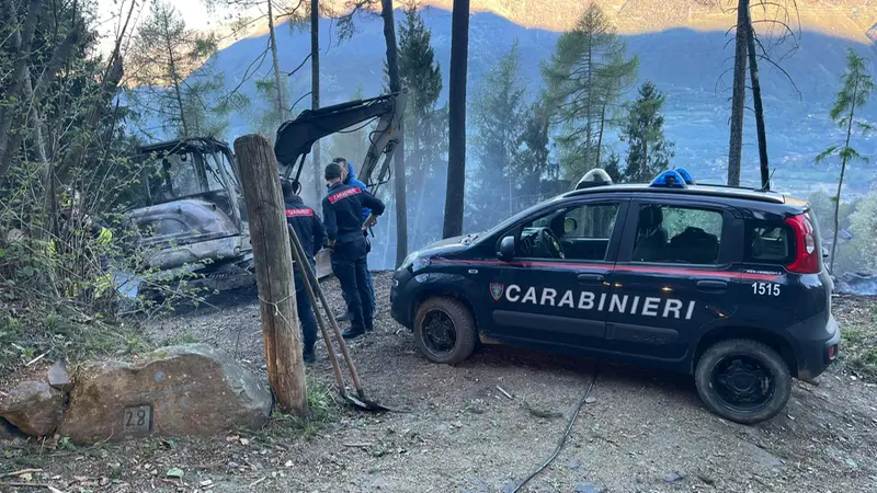 Sul posto i carabinieri per le indagini - © www.giornaledibrescia.it