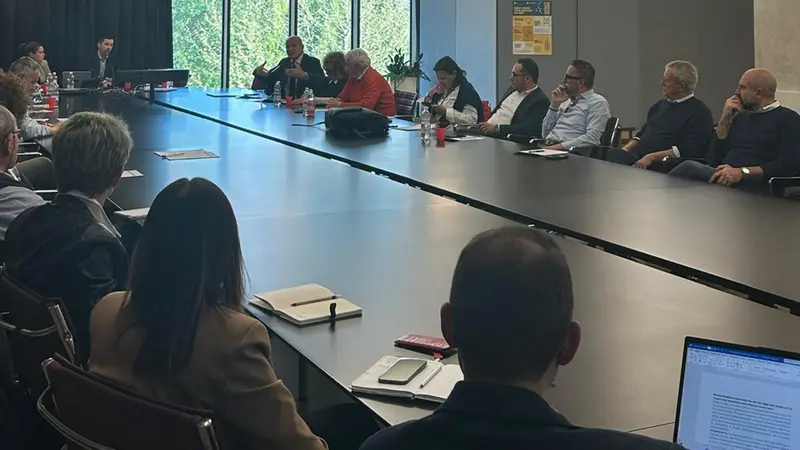 La presentazione dell'iniziativa alla Cassa Padana di Leno - © www.giornaledibrescia.it