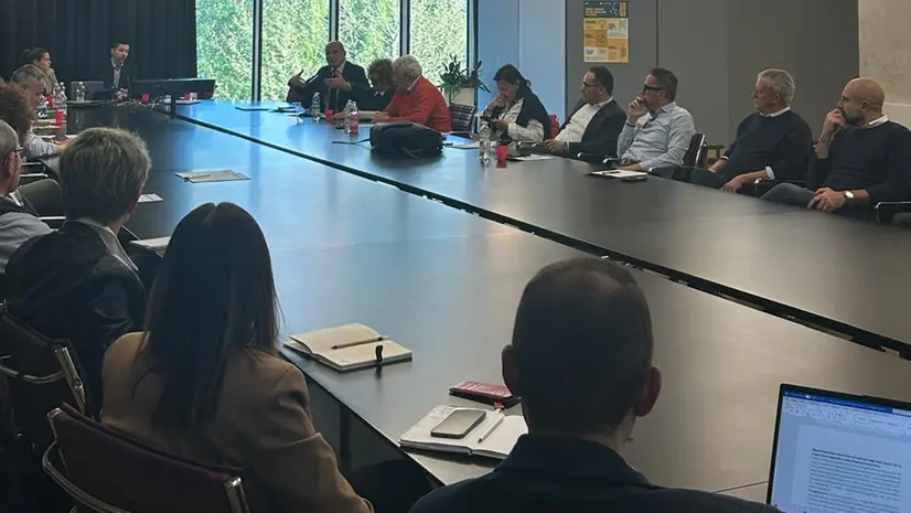 La presentazione dell'iniziativa alla Cassa Padana di Leno - © www.giornaledibrescia.it