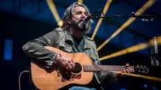 Il cantautore Omar Pedrini - Foto di Davide Samperi © www.giornaledibrescia.it