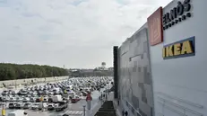 Il mega parcheggio di Elnòs - © www.giornaledibrescia.it