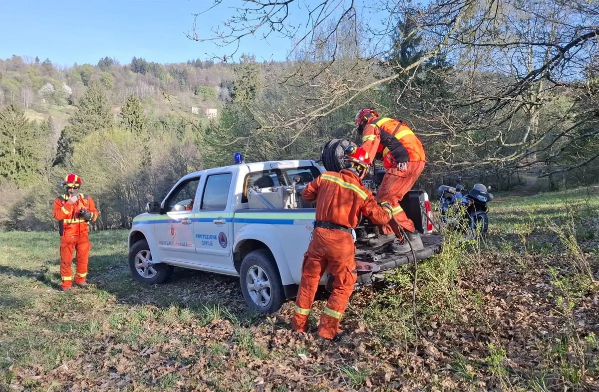 Incendio al trattore a Bione