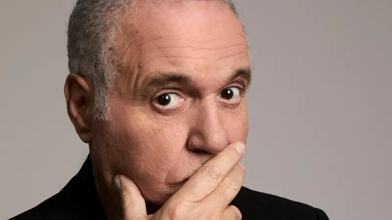 Giorgio Panariello arriva domani al Teatro Clerici