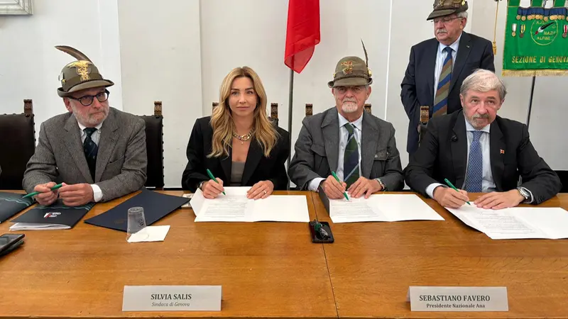 A Genova l'adunata degli alpini - © www.giornaledibrescia.it