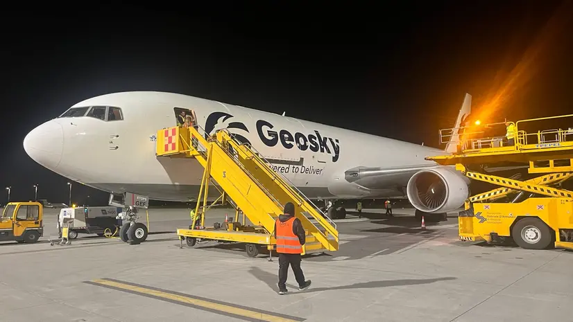 Il primo aereo cargo dalla Cina atterrato a Montichiari