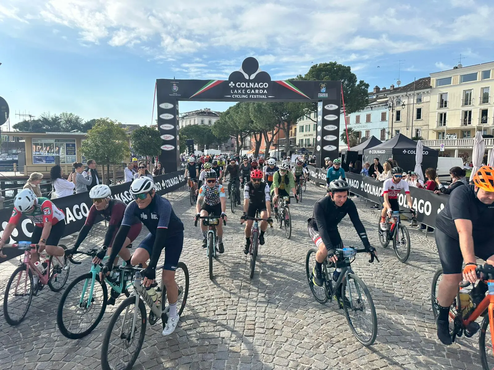 Colnago Cycling Festival, la partenza dell'edizione 2026