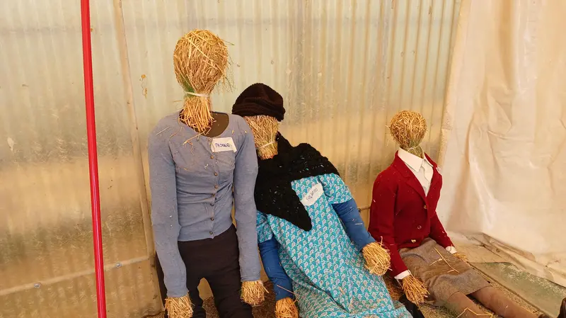 I personaggi prendono forma - © www.giornaledibrescia.it