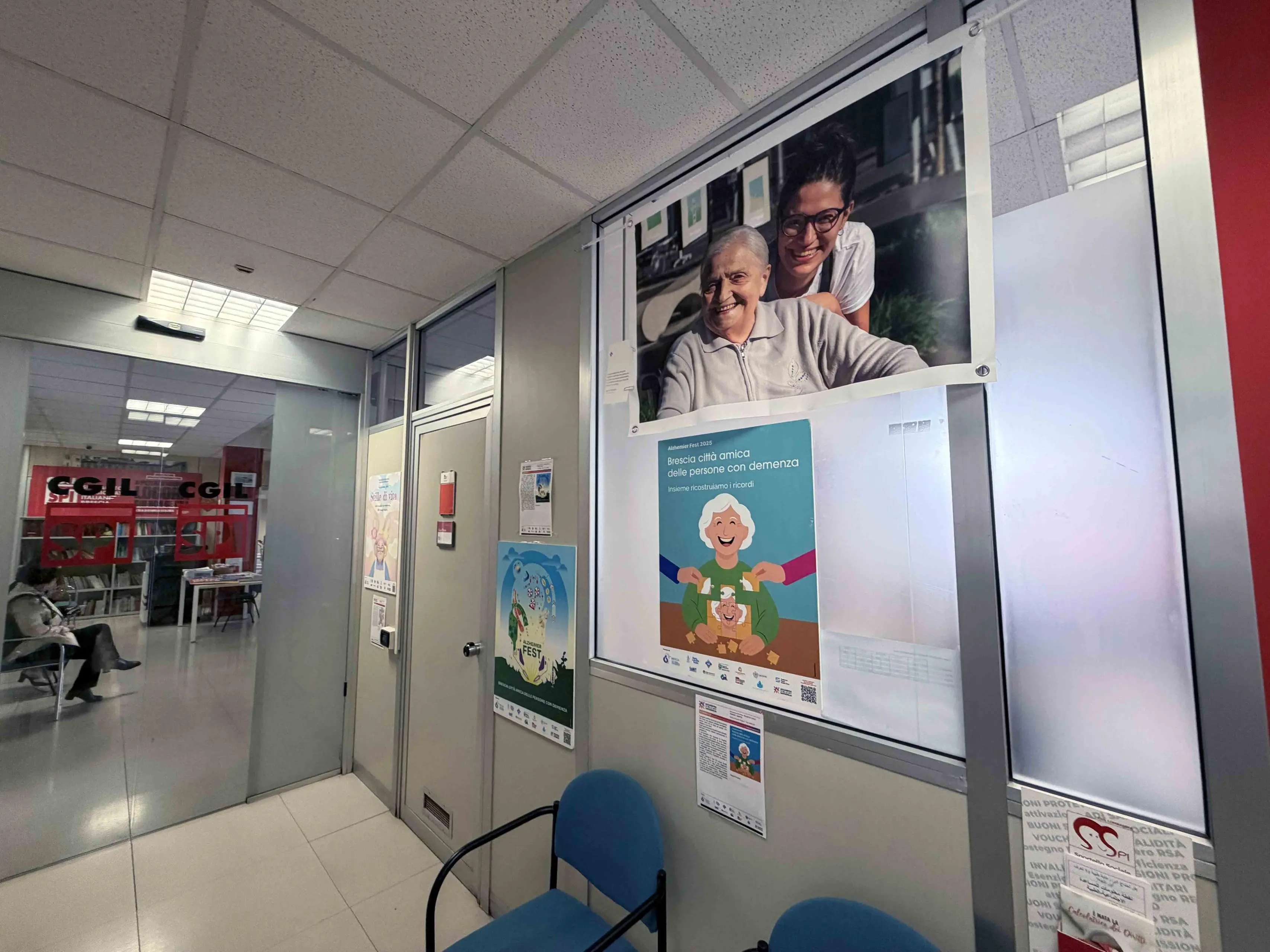 I manifesti realizzati dagli studenti dell'Accademia Santa Giulia per l'Alzheimer festival