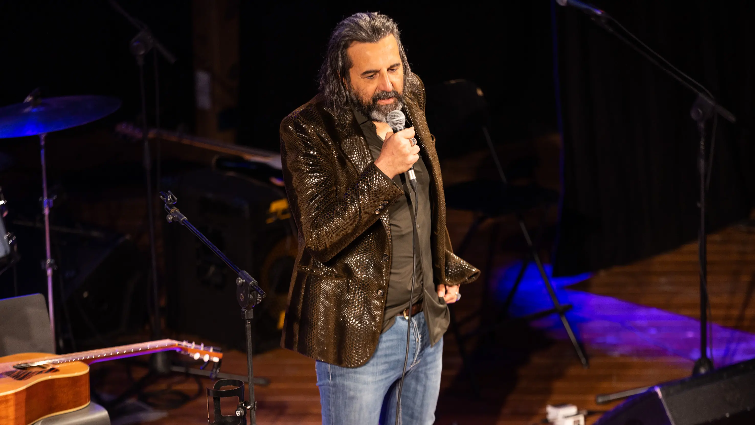 Omar Pedrini con «Canzoni sul saper vivere» a Rezzato