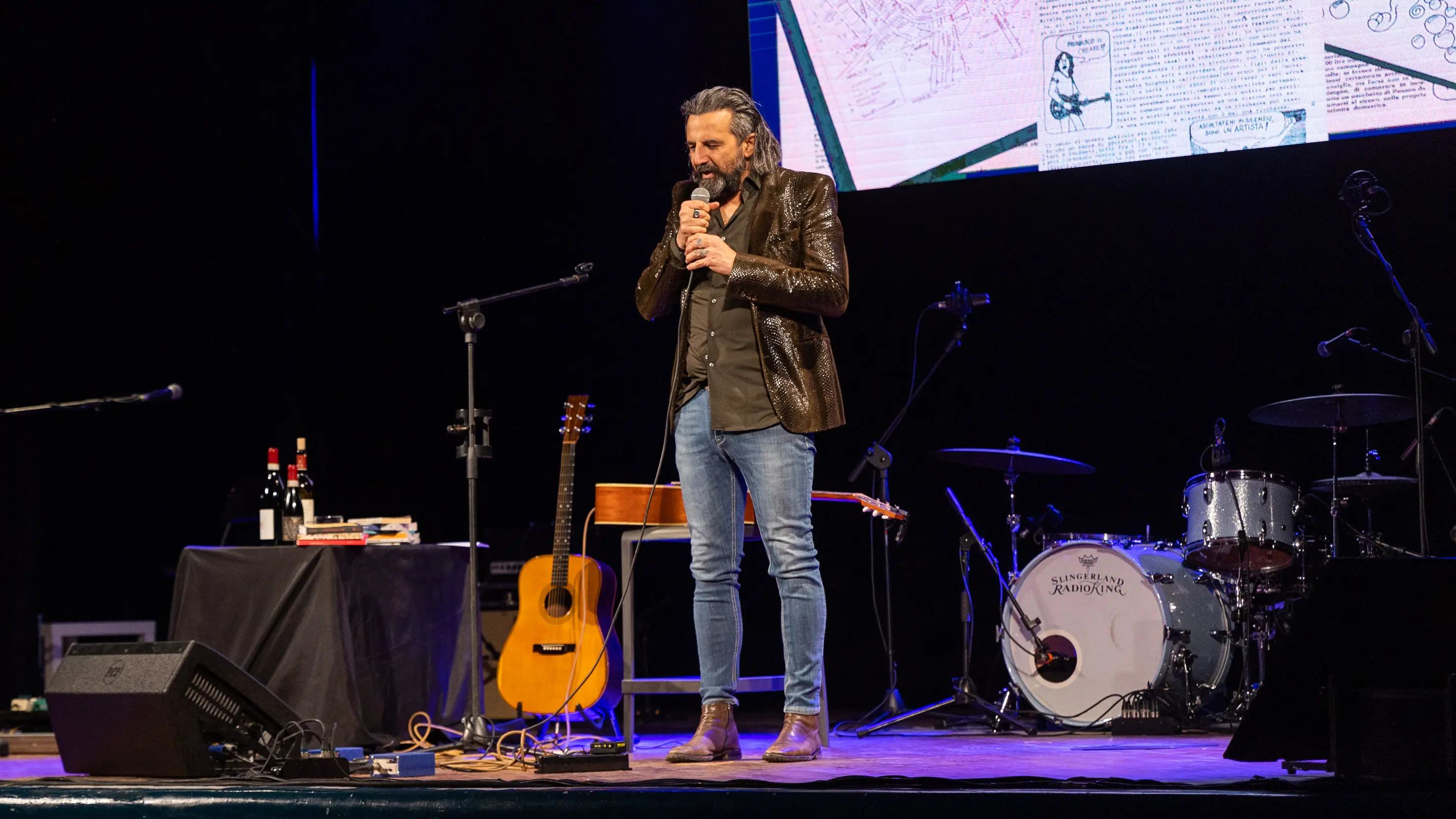 Omar Pedrini con «Canzoni sul saper vivere» a Rezzato