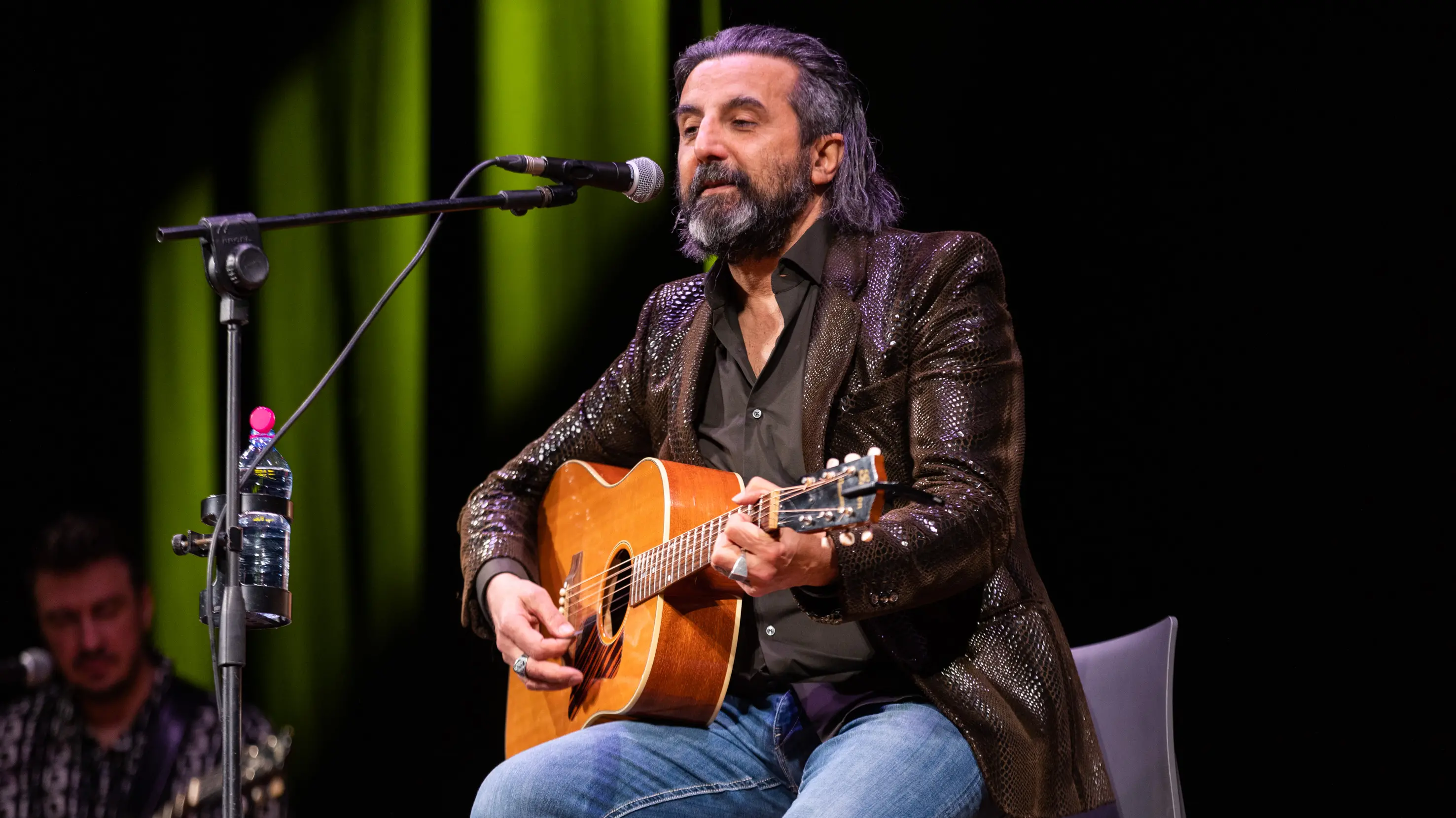 Omar Pedrini con «Canzoni sul saper vivere» a Rezzato