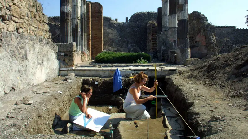 Scavi a Pompei - Foto Ansa/Cesare Abbate © www.giornaledibrescia.it