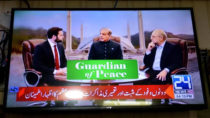 I colloqui tra Vance e Ghalibaf moderati da Sharif - Foto Ansa © www.giornaledibrescia.it