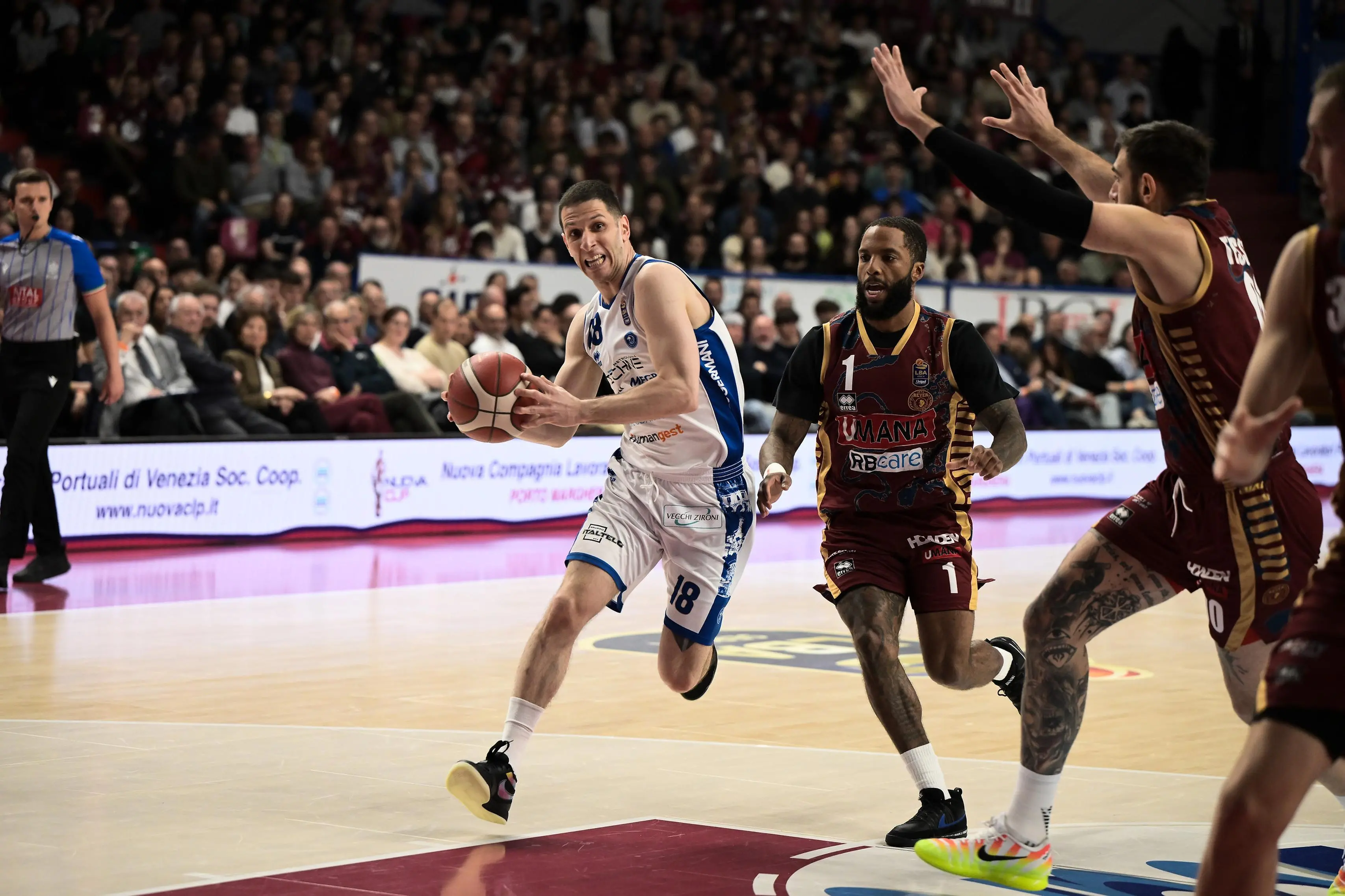 Serie A, gli scatti di Venezia-Germani