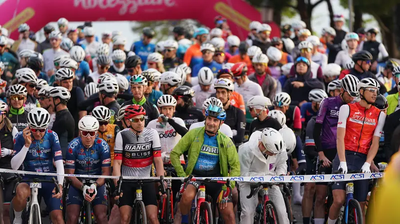 BRESCIA SPORT CICLISMO DESENZANO DEL GARDA COLNAGO CYCLING FESTIVAL 2026 GRANFONDO E MEDIOFONDO NELLA FOTO GRIGLIA DI PARTENZA 12-04-2026 perteghella@newreporter