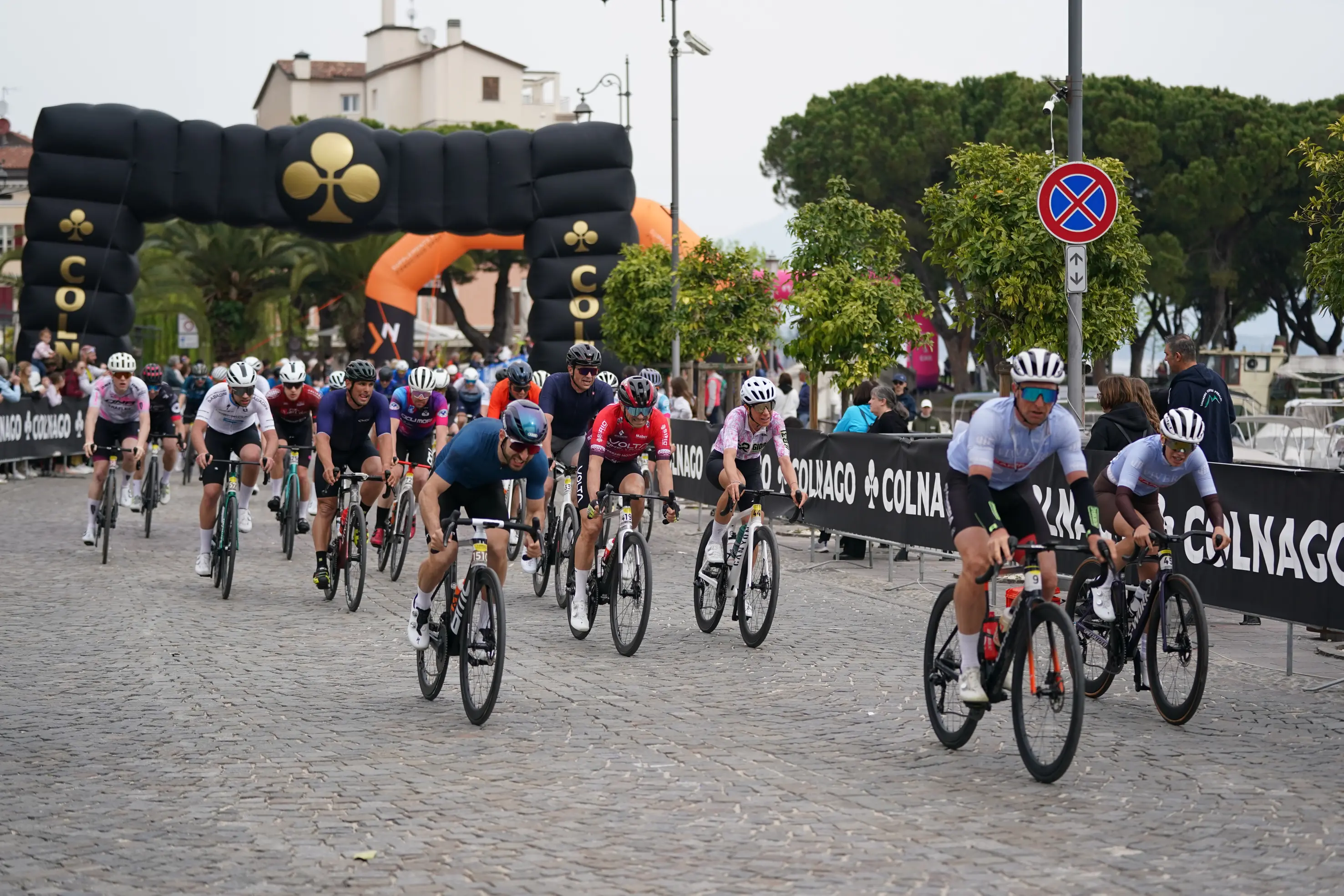 BRESCIA SPORT CICLISMO DESENZANO DEL GARDA COLNAGO CYCLING FESTIVAL 2026 GRANFONDO E MEDIOFONDO NELLA FOTO UN MOMENTO DELLA GARA 12-04-2026 perteghella@newreporter