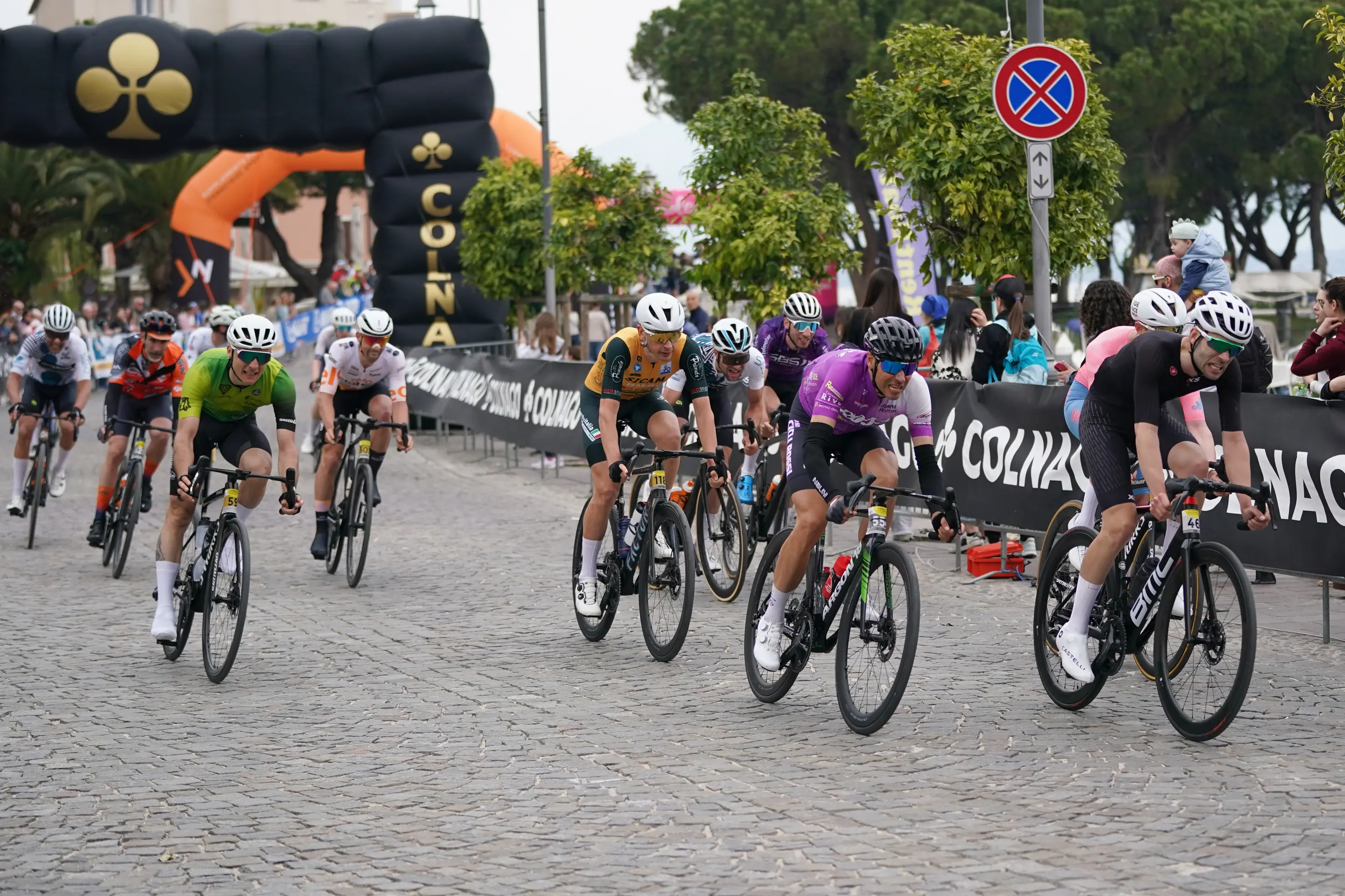 BRESCIA SPORT CICLISMO DESENZANO DEL GARDA COLNAGO CYCLING FESTIVAL 2026 GRANFONDO E MEDIOFONDO NELLA FOTO UN MOMENTO DELLA GARA 12-04-2026 perteghella@newreporter