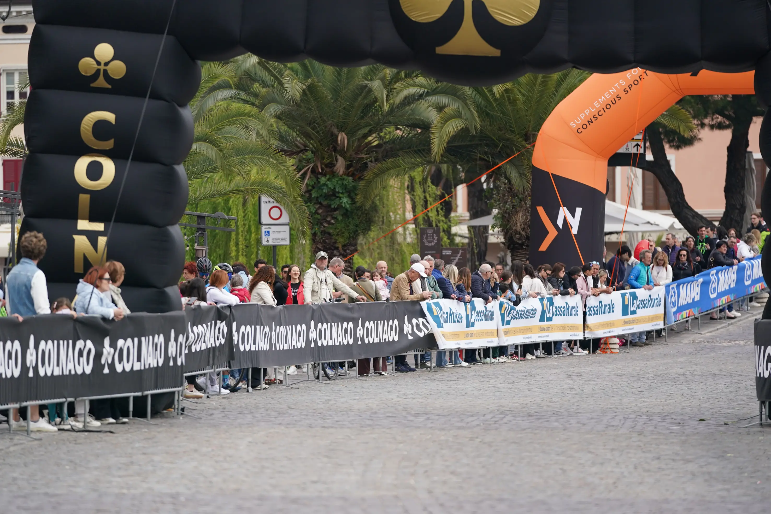 BRESCIA SPORT CICLISMO DESENZANO DEL GARDA COLNAGO CYCLING FESTIVAL 2026 GRANFONDO E MEDIOFONDO NELLA FOTO UN MOMENTO DELLA GARA 12-04-2026 perteghella@newreporter
