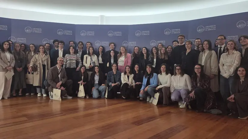 Alcuni dei nuovi iscritti all'Ordine dei Medici - © www.giornaledibrescia.it