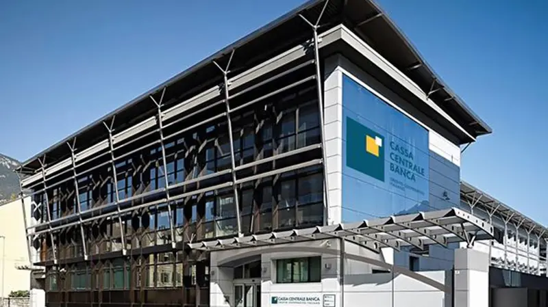 La sede di Cassa Centrale Banca - © www.giornaledibrescia.it