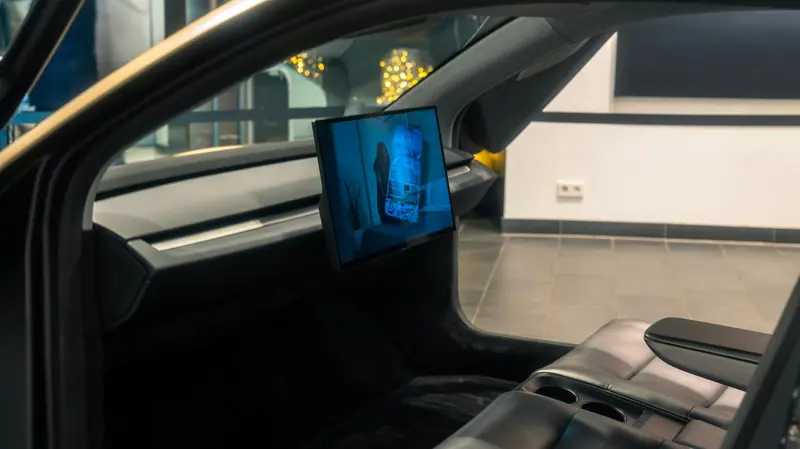 Un'auto a guida autonoma