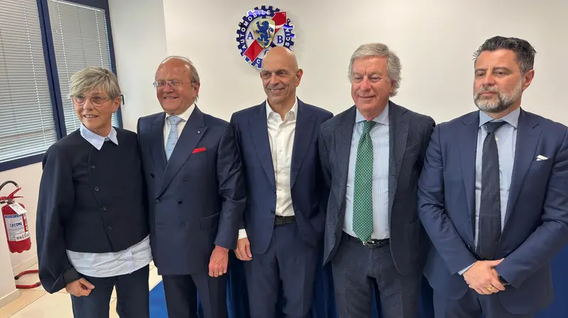 Castelletti, Bonomi, Zampedri, Saccone e Moraschini nella sede di Aci Brescia