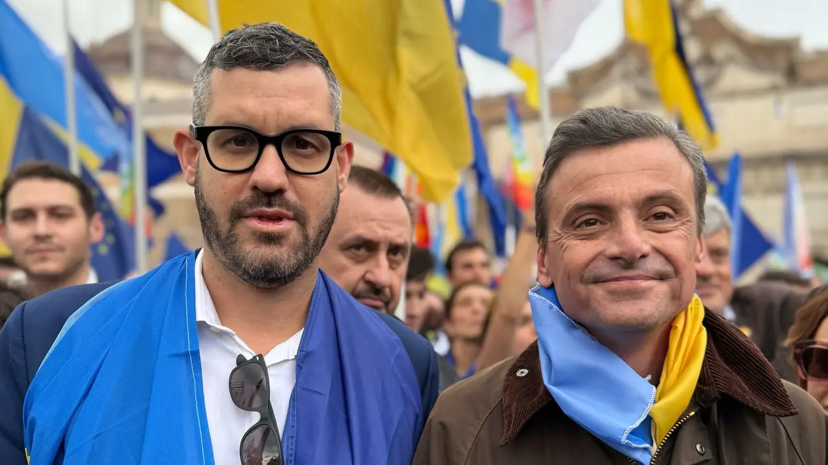 Fabrizio Benzoni e Carlo Calenda - © www.giornaledibrescia.it