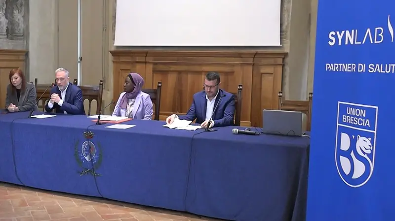 La presentazione in Loggia