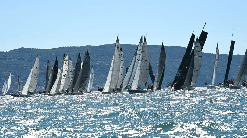 Lo spettacolo della Centomiglia, qui in un momento dell'edizione 2025 - Foto Neweporter Favretto © www.giornaledibrescia.it