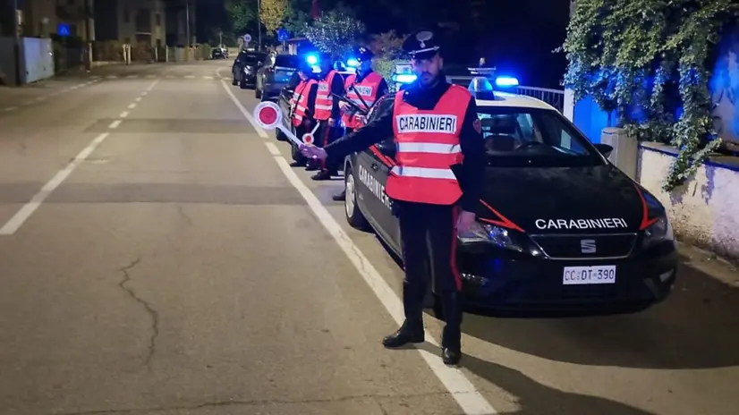 I militari impegnati nei controlli - © www.giornaledibrescia.it