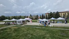 Le associazioni a Campo Marte - © www.giornaledibrescia.it
