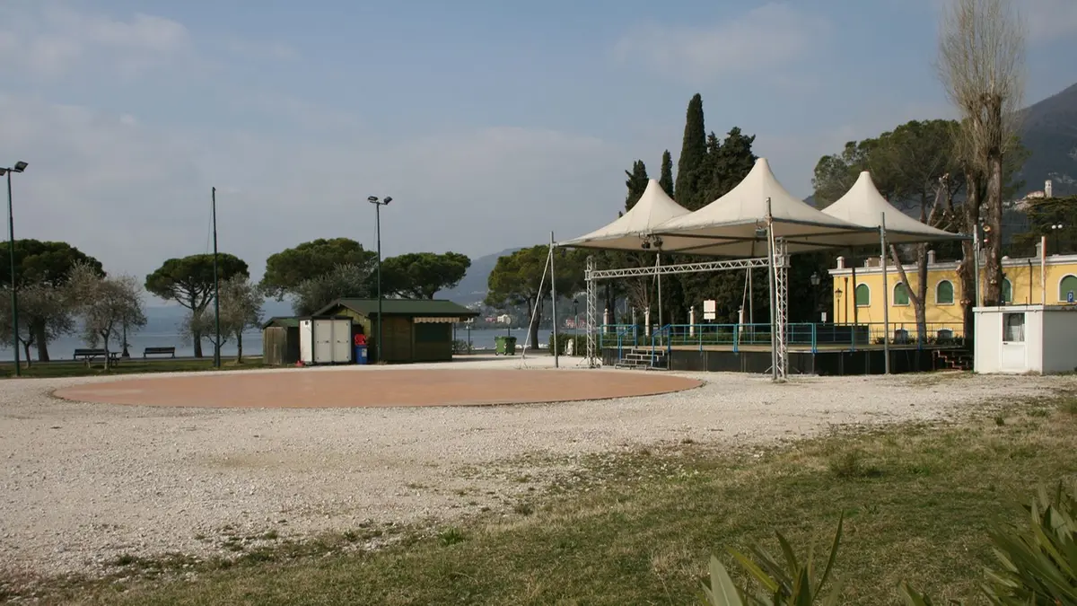 Il Campo Ippico dove si trovavano le ragazze - © www.giornaledibrescia.it